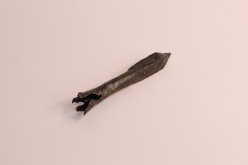 Наконечник стріли арбалета