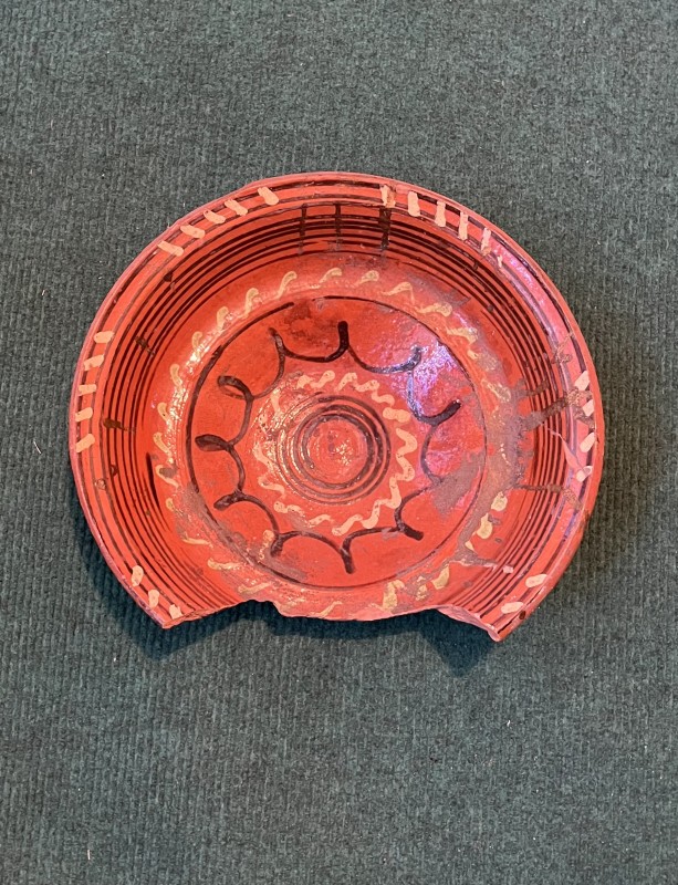 Миска з глини