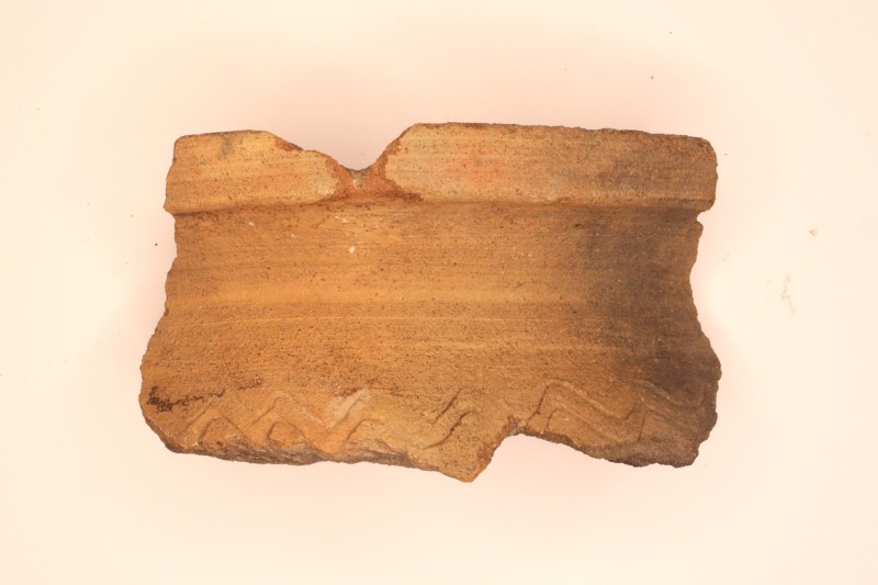 Фрагмент вінця керамічної посудини