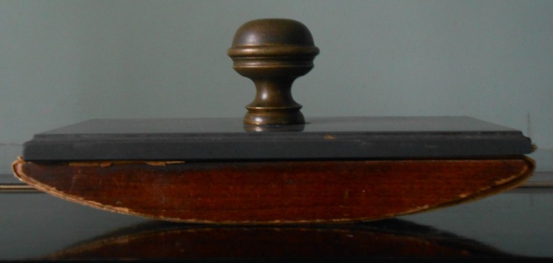 Прес-пап’є  з письмового приладдя, ХІХ ст.