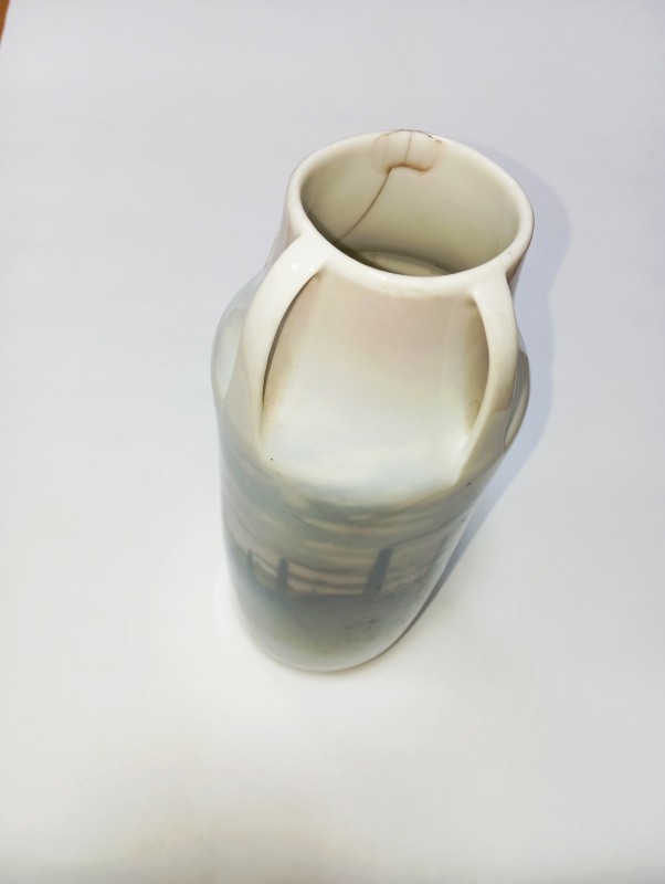 Фарфорова ваза із зображенням В.І. Леніна