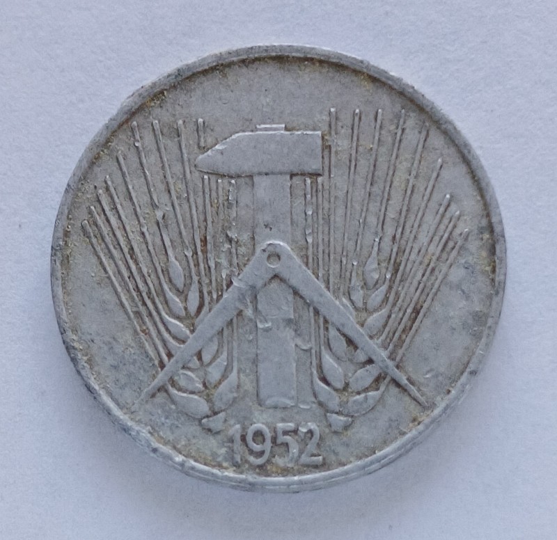 Монета "5 пфенігів". Німецька Демократична Республіка. 1952 р.