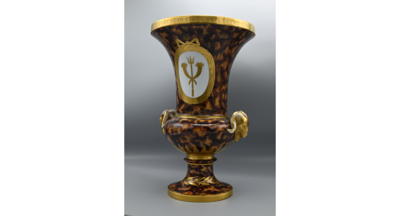 Ваза декоративна