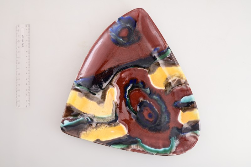 Блюдо керамічне (входить у набір з 4-х предметів).