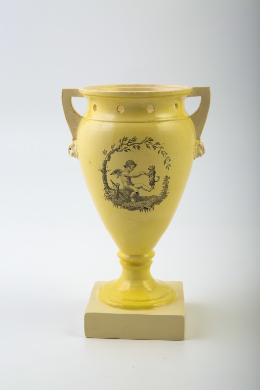 Ваза декоративна