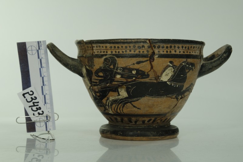 Скіфос чорнолаковий із чорнофігурним малюнком