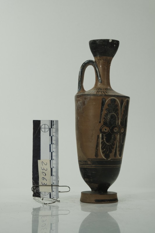 Лекіф чорнофігурний