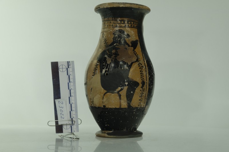 Ольпа чорнофігурна