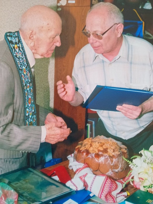 Фото. П. Тронько та Г. Бондаренко.