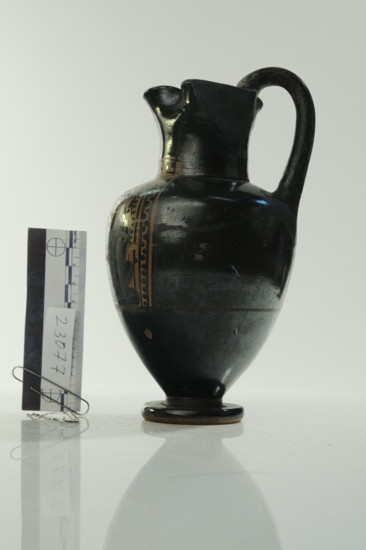 Ойнохоя чорнофігурна