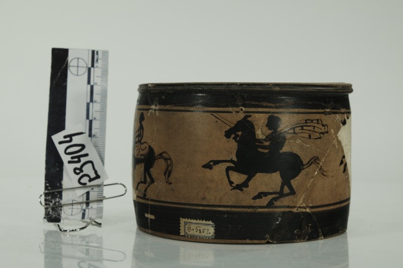 Чорнофігурна кришка від піксіди