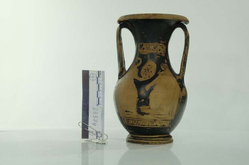 Пеліка червонофігурна