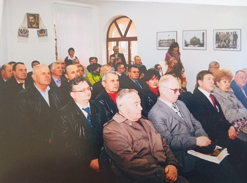 Фото. В Затурцівському меморіальному музеї В. Липинського