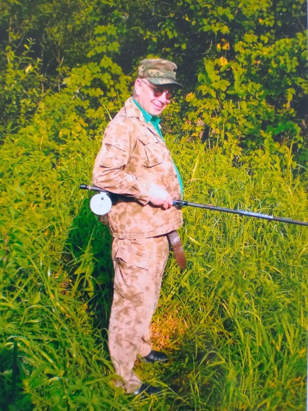 Фото. Г. Бондаренко на риболовлі.