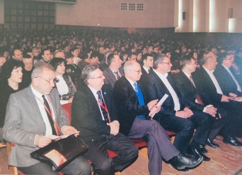 Фото. Учасники науково-практичної конференції у ВНУ ім. Лесі Українки.