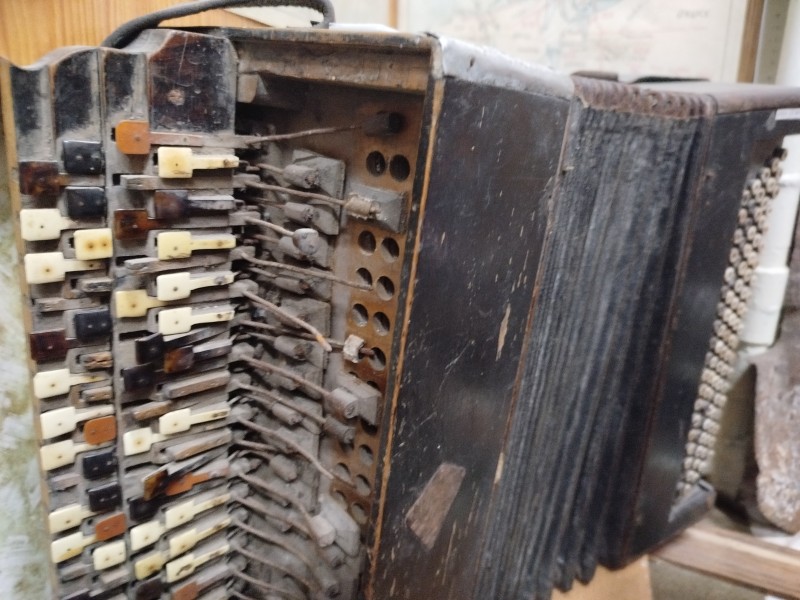 Баян. ХХст. 1943 рік.