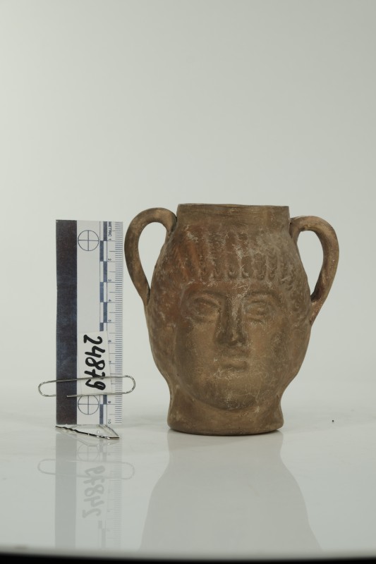 Посудина червоноглиняна