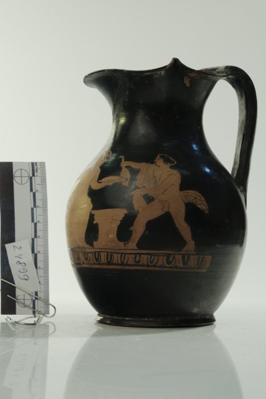 Ойнохоя червонофігурна