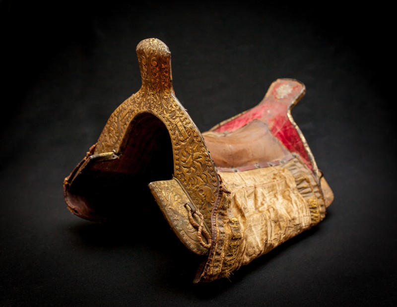 Кінська збруя (сідло верхове)