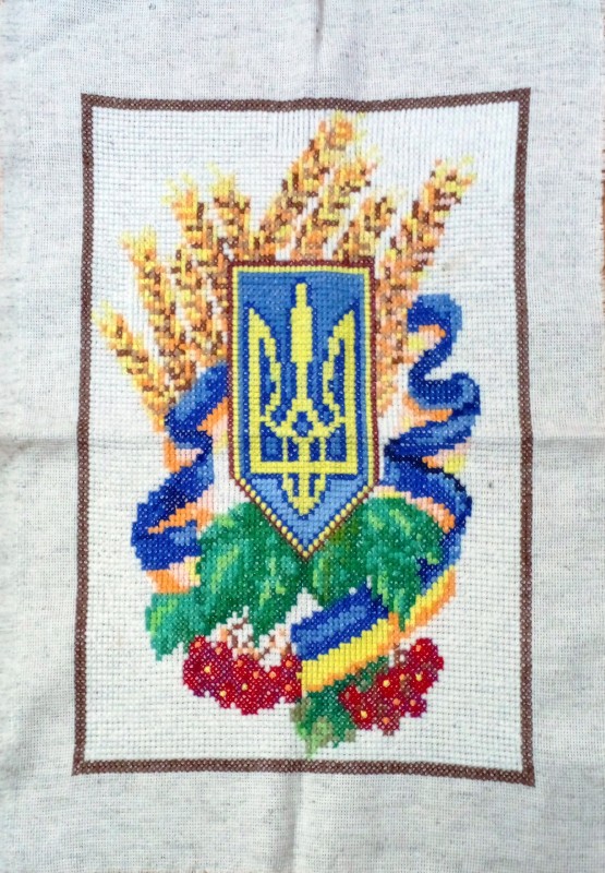 Вишивка. Картина "Герб України"