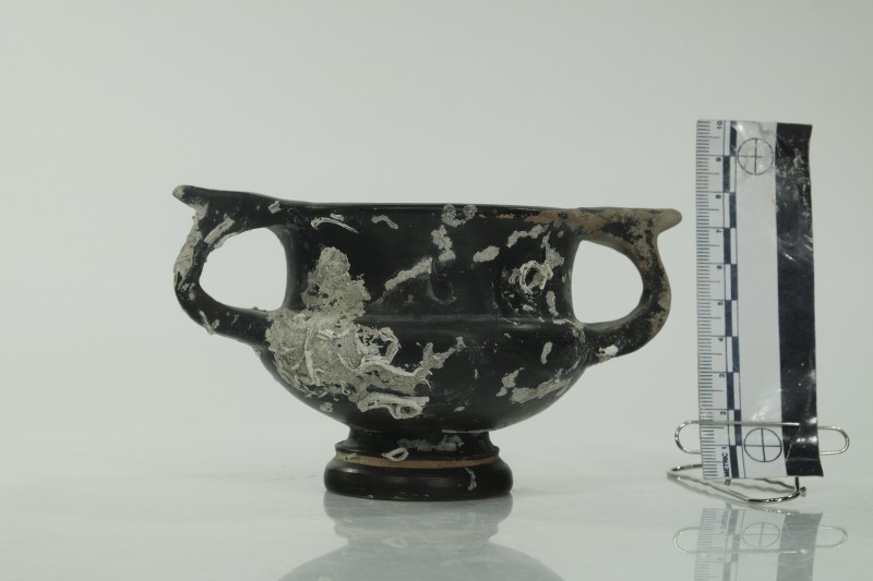 Чорнолаковий канфар