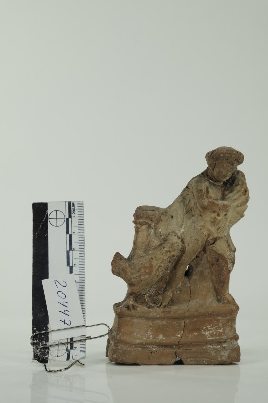 Теракотова група на підставці