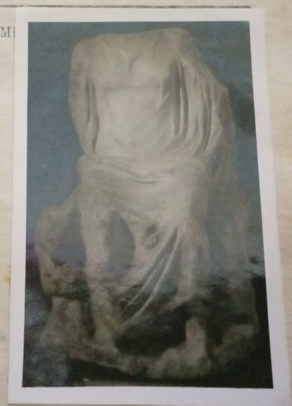 Серапіс на троні