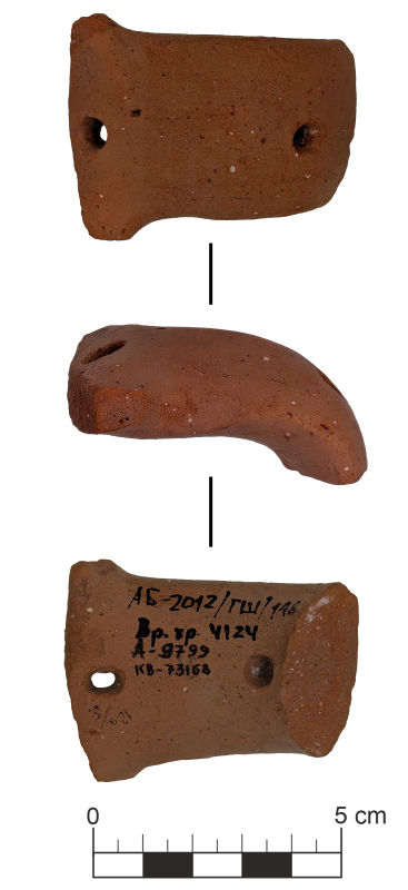 Виріб з фрагмента ручки амфори.