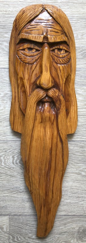 Барельєф різьблений «Старець»