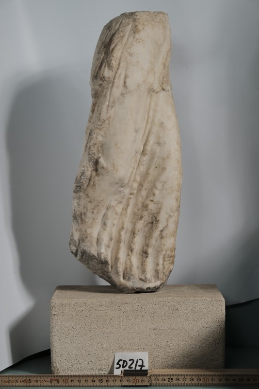 Фрагментована жіноча фігура