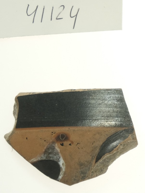 Фрагмент тонкостінної чорнофігурної посудини