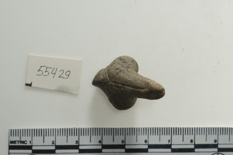 Жіноча глиняна фігурка