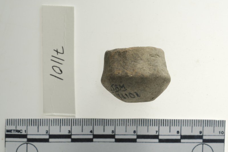 Жовтоглиняна посудина