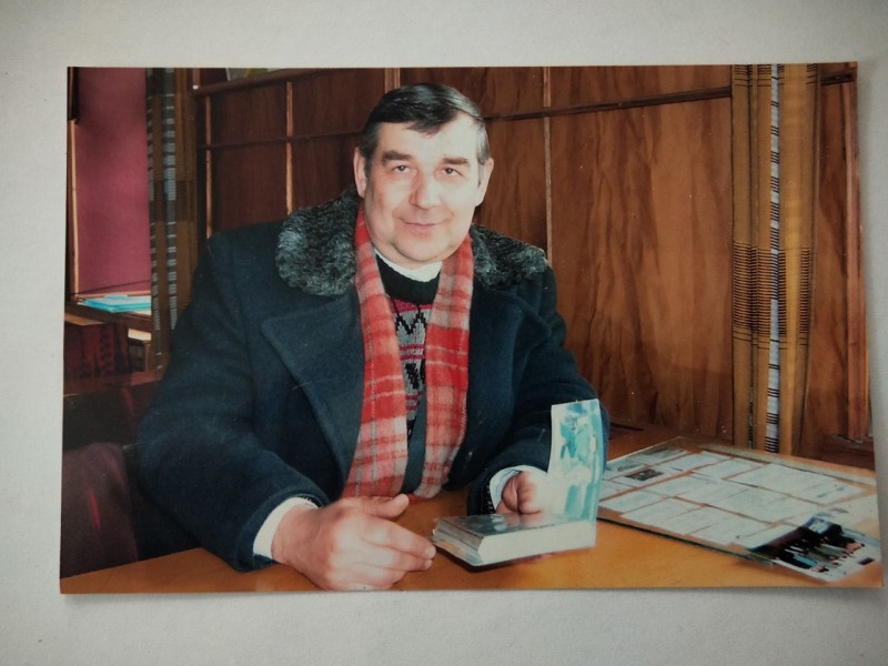 Фото Г.Д. Сердюк з новою книгою