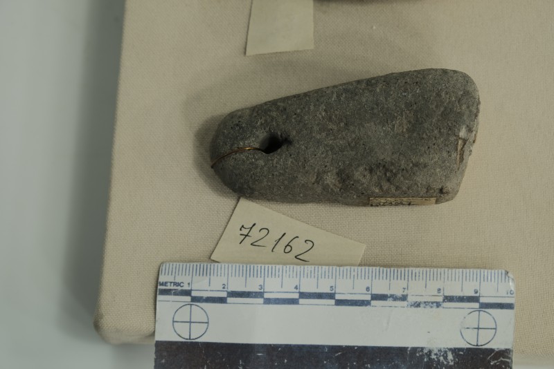 Грузило пірамідоподібної форми