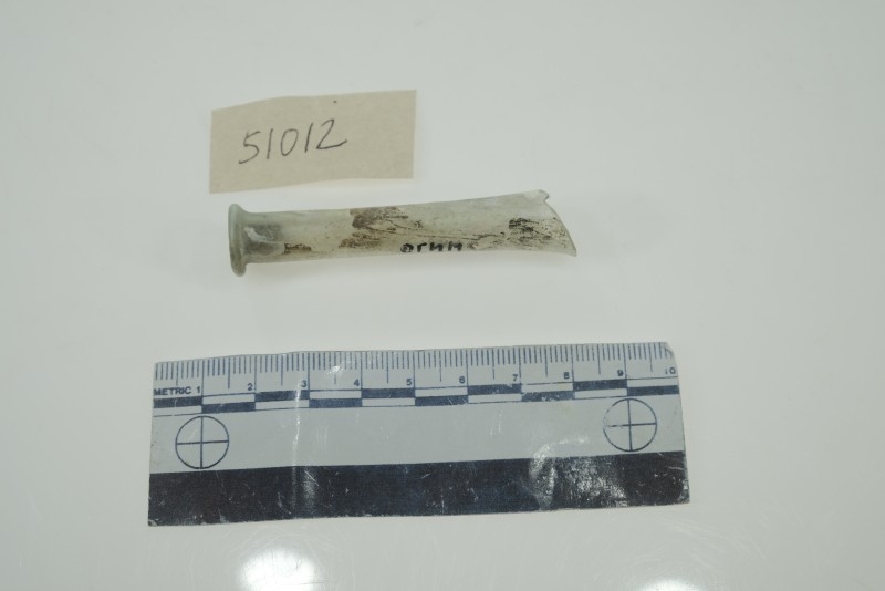 Фрагмент шийки скляного бальзамарія