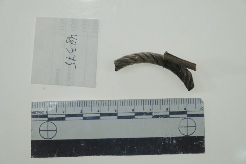 Фрагмент скляного браслету