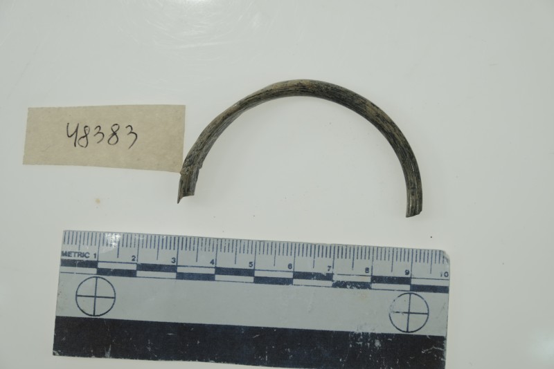 Фрагмент скляного браслету