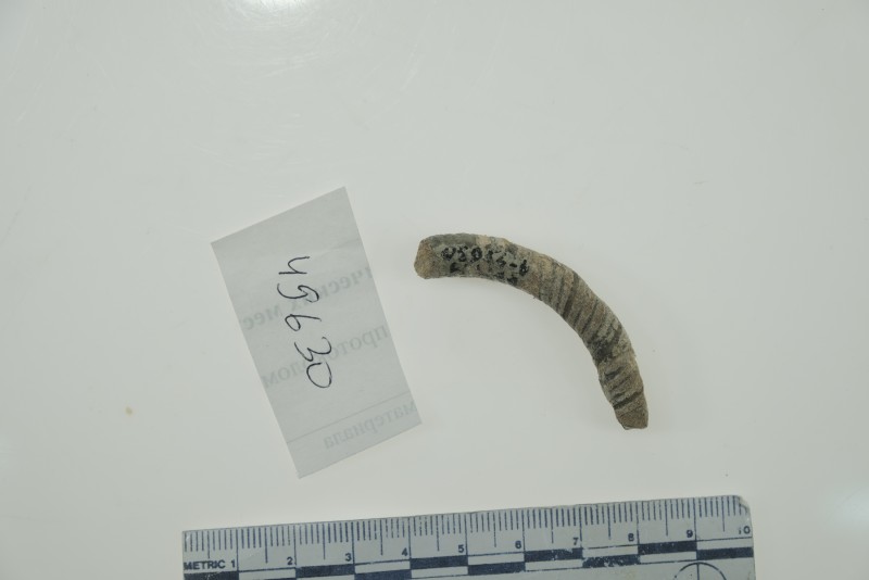 Фрагмент скляного крученого браслету