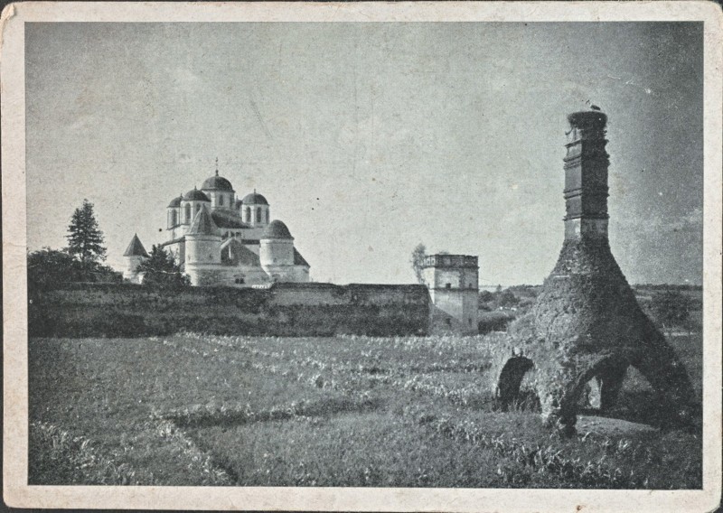 Листівка "Межиріч Острозький. Церква і оборонні мури. №6"