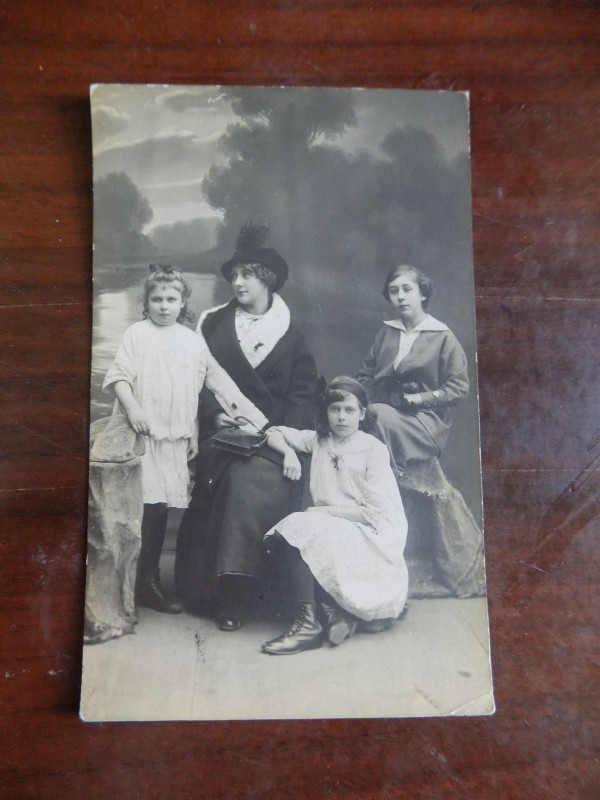 Поштова картка 1914 року.