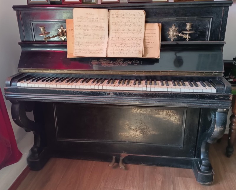 Піаніно французьке друга половина 19 ст.