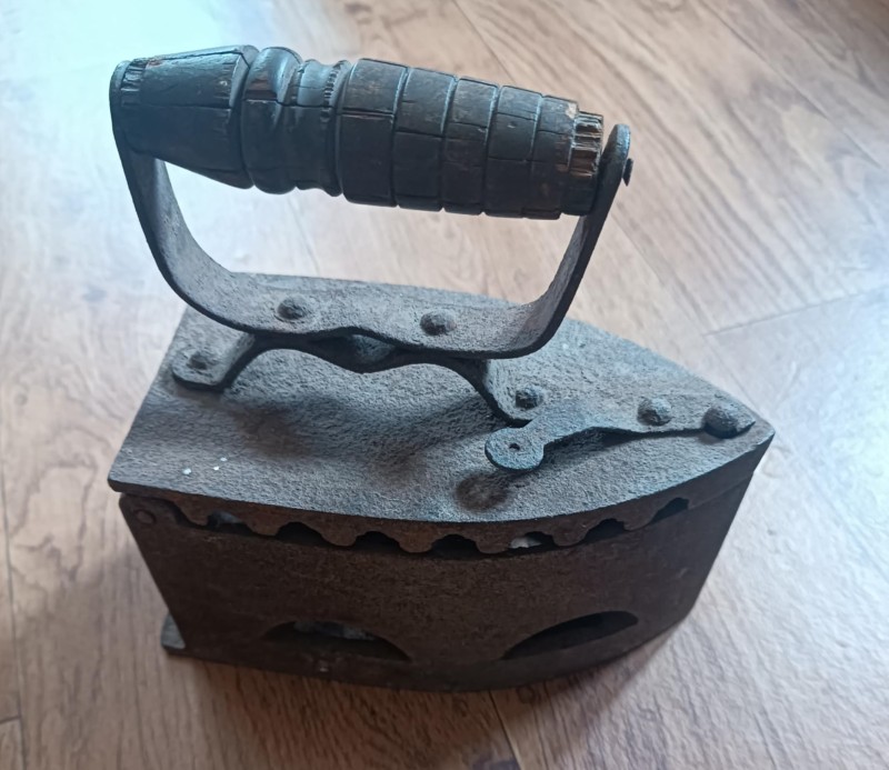 Праска велика залізна.