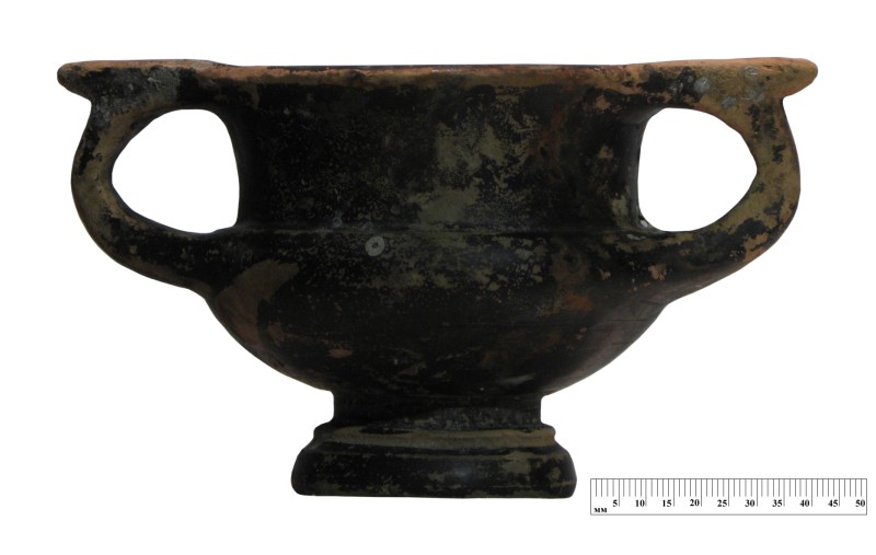 Чорнолаковий канфар