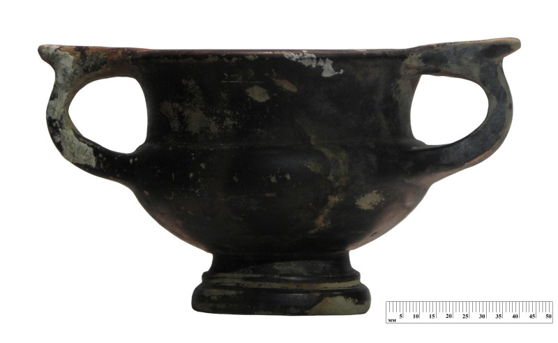 Чорнолаковий канфар