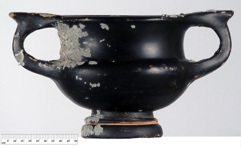 Чорнолаковий канфар