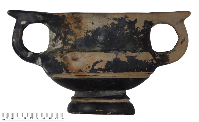 Чорнолаковий канфар