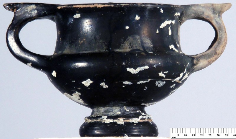 Чорнолаковий канфар