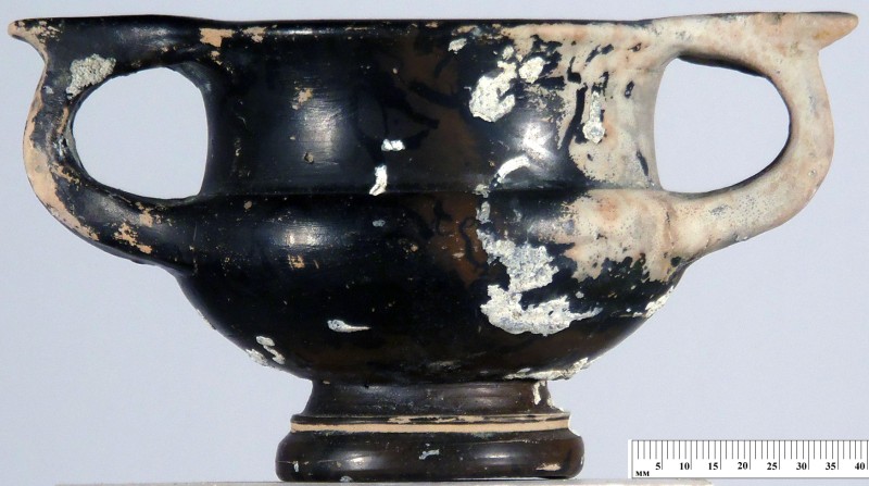 Чорнолаковий канфар