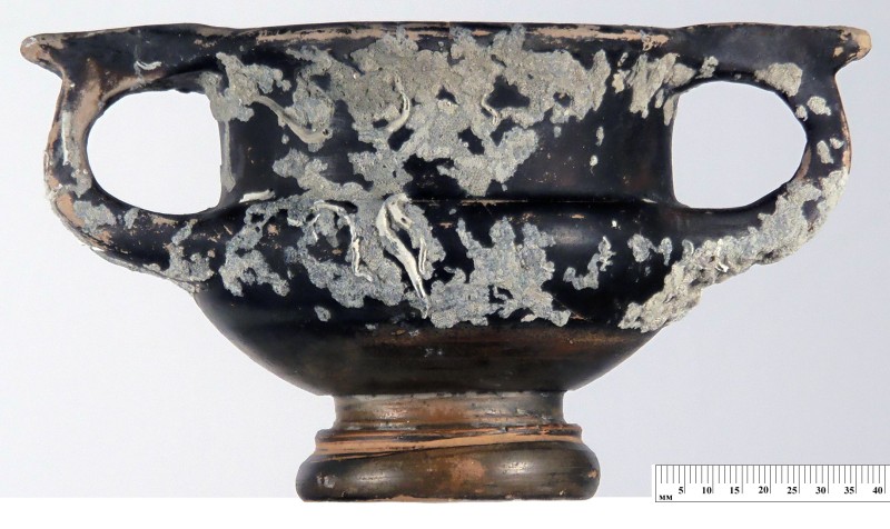 Чорнолаковий канфар